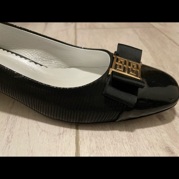 Shoes - Picture 11 of 11